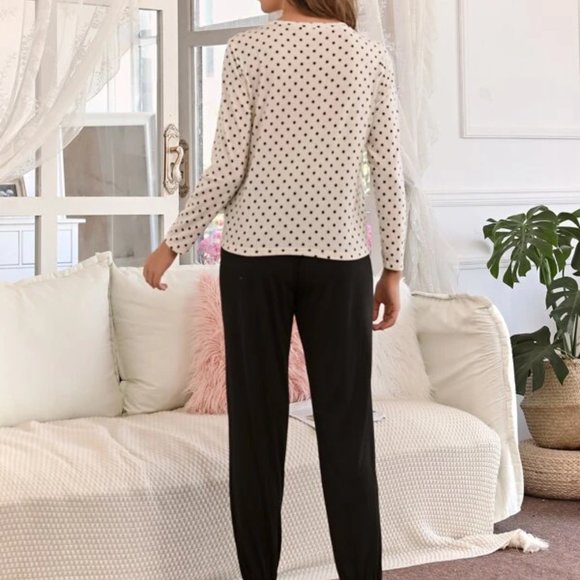 Black/Cream Polka Dot Tee With Pajama Set in XL - Picture 2 of 3